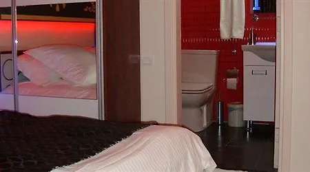Otel Mera Park 3*